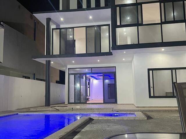 #48 - Moradia Triplex para Venda em Maputo - Maputo - 3