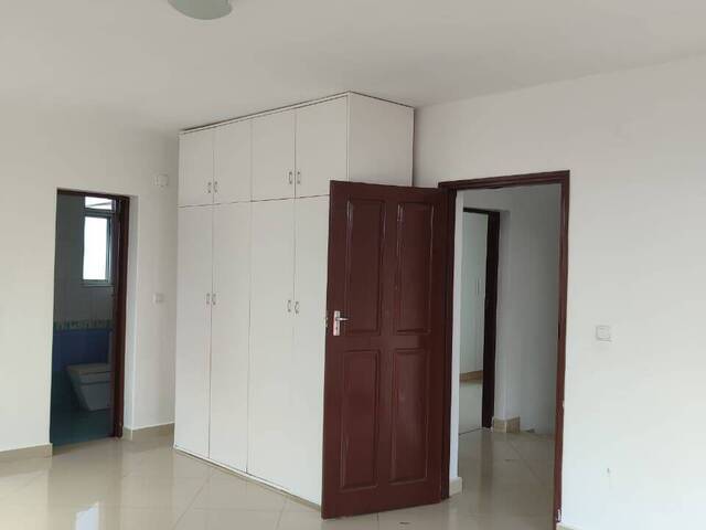 #685 - Moradia para Arrendamento em Maputo - Maputo