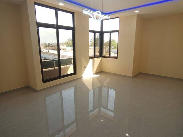 #892 - Moradia para Arrendamento em Maputo - Maputo