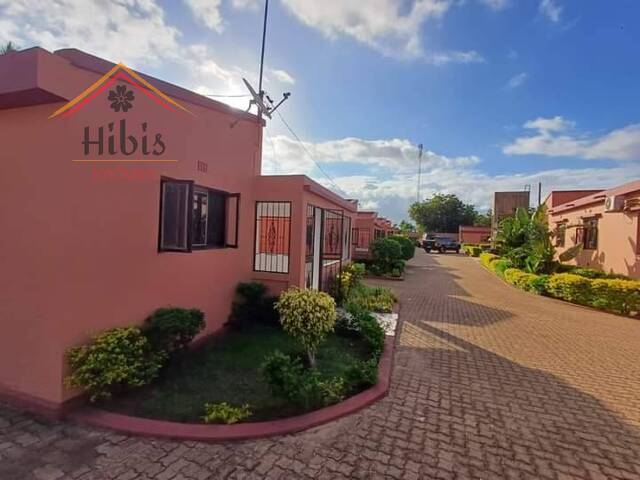 #976 - Moradia para Arrendamento em Maputo - Maputo