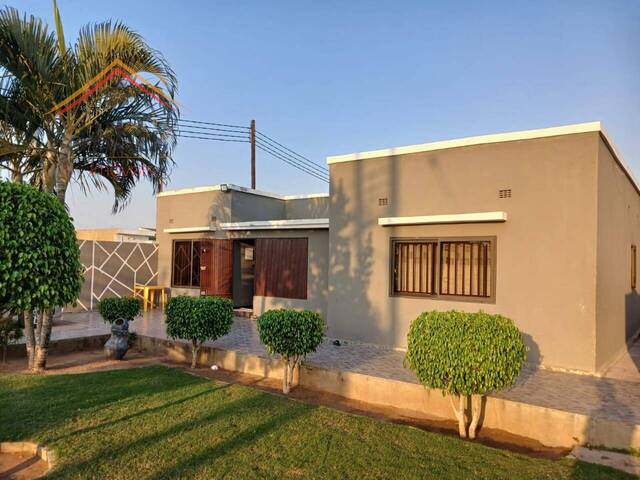 #993 - Moradia para Venda em Maputo - Maputo