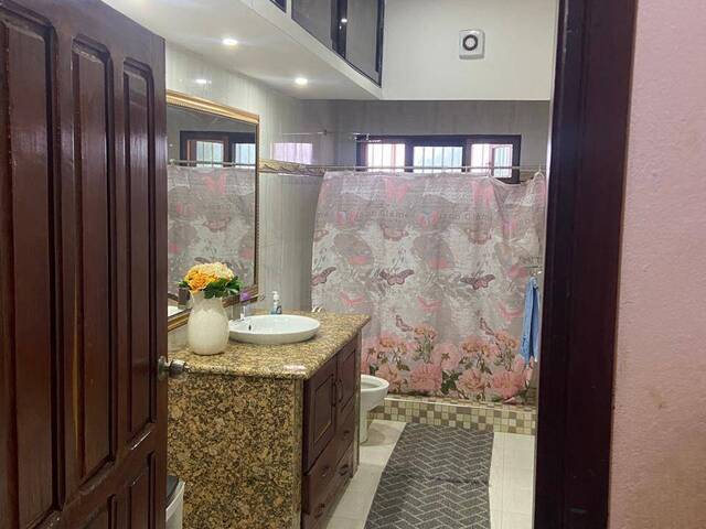 #1005 - Moradia para Venda em Maputo - Maputo