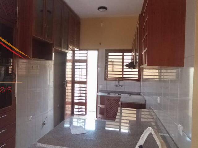 #1025 - Moradia para Arrendamento em Maputo - Maputo