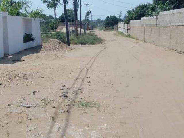 #1037 - Terreno para Venda em Maputo - Maputo