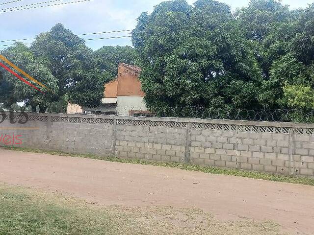 #1042 - Terreno para Venda em Maputo - Maputo