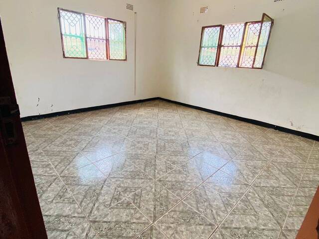 #1054 - Moradia para Venda em Maputo - Maputo