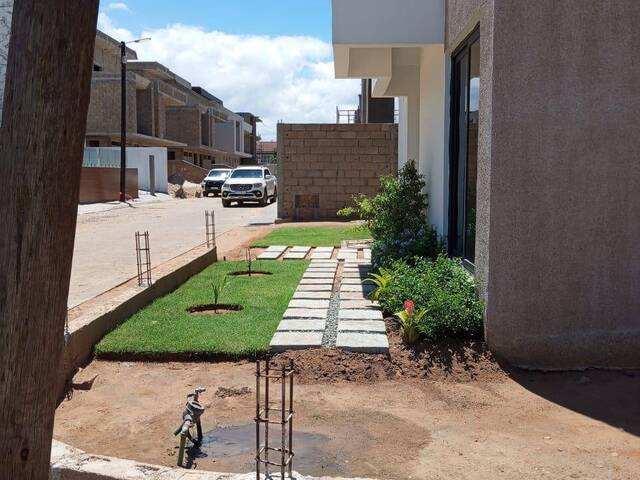 #1077 - Moradia para Venda em Maputo - Maputo