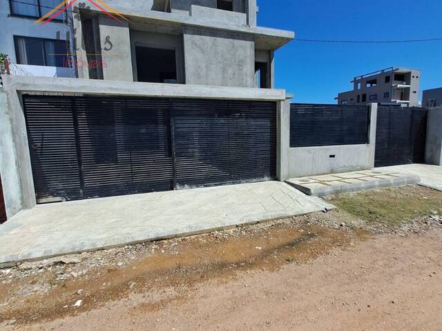 #1099 - Moradia para Venda em Maputo - Maputo