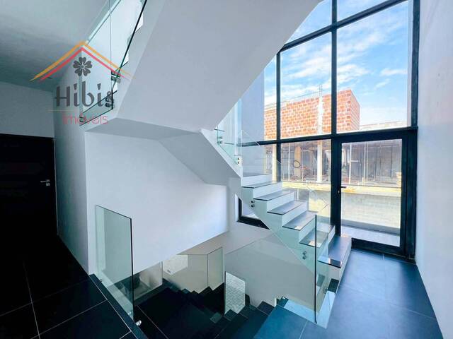 #1123 - Moradia para Venda em Maputo - Maputo