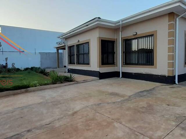 #1209 - Moradia para Venda em Matola - Maputo