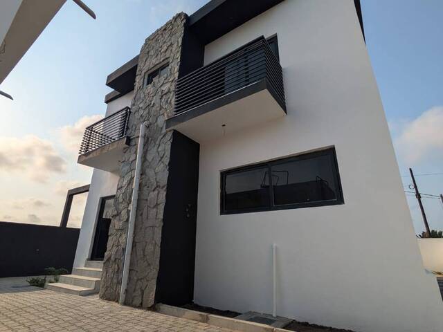 #1213 - Moradia para Venda em Maputo - Maputo