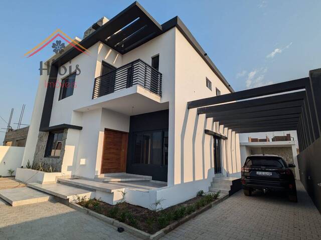 #1213 - Moradia para Venda em Maputo - Maputo