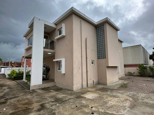 Moradia para Arrendamento em Maputo - 2