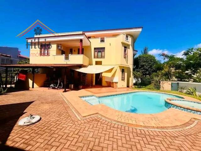 #1277 - Moradia para Venda em Maputo - Maputo