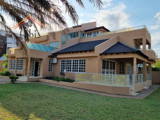 #1393 - Moradia para Venda em Maputo - Maputo - 1