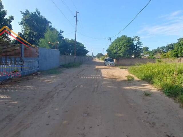 Área para Venda em Maputo - 5
