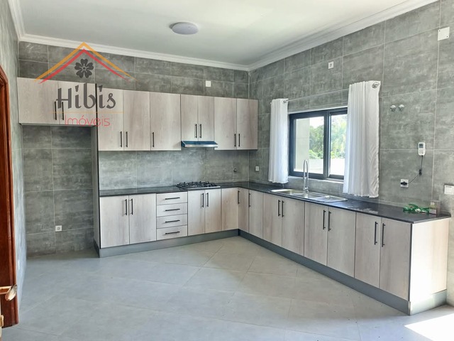 #1869 - Apartamento para Venda em Maputo - Maputo