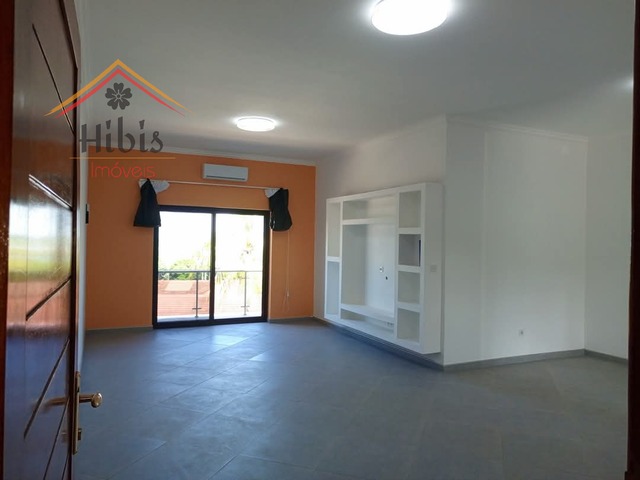 #1869 - Apartamento para Venda em Maputo - Maputo