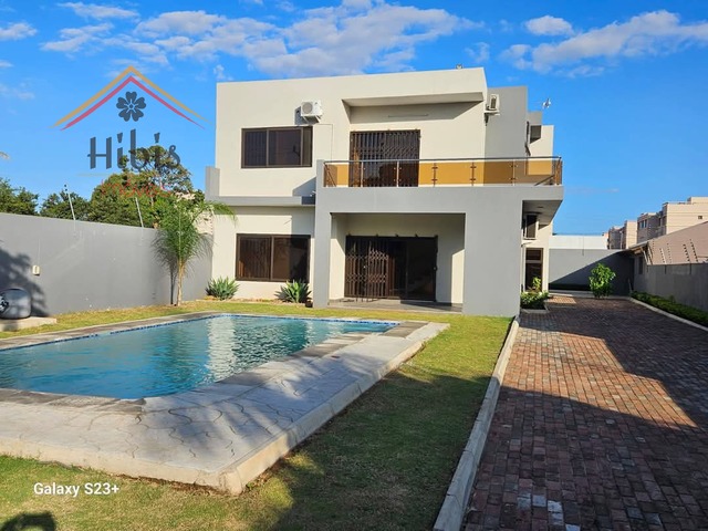 #1870 - Moradia para Arrendamento em Maputo - Maputo