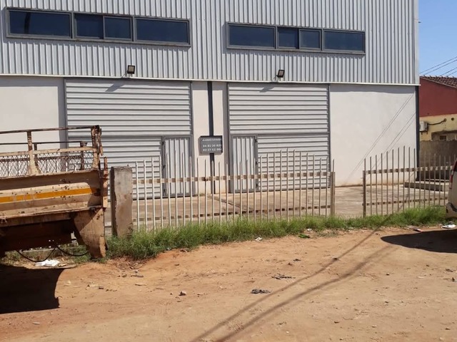 Armazéns para Venda em Matola - 4