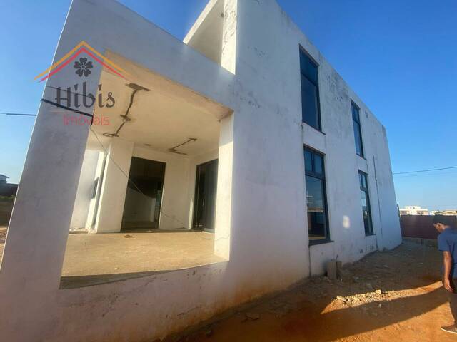 #2108 - Moradia para Venda em Maputo - Maputo - 2