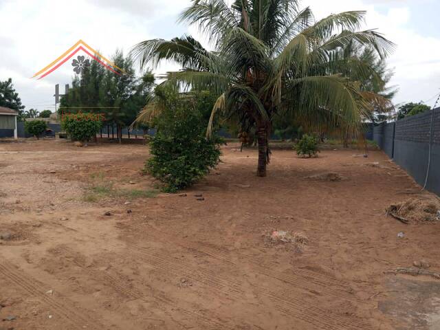 #2136 - Terreno para Venda em Maputo - Maputo - 2