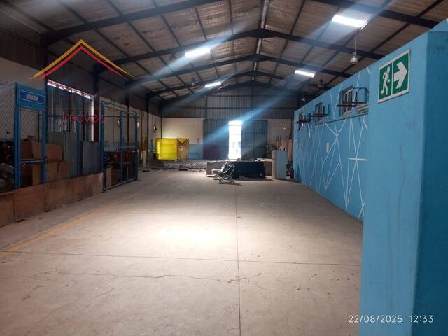 #2833 - Sala para Arrendamento em Matola - Maputo - 2